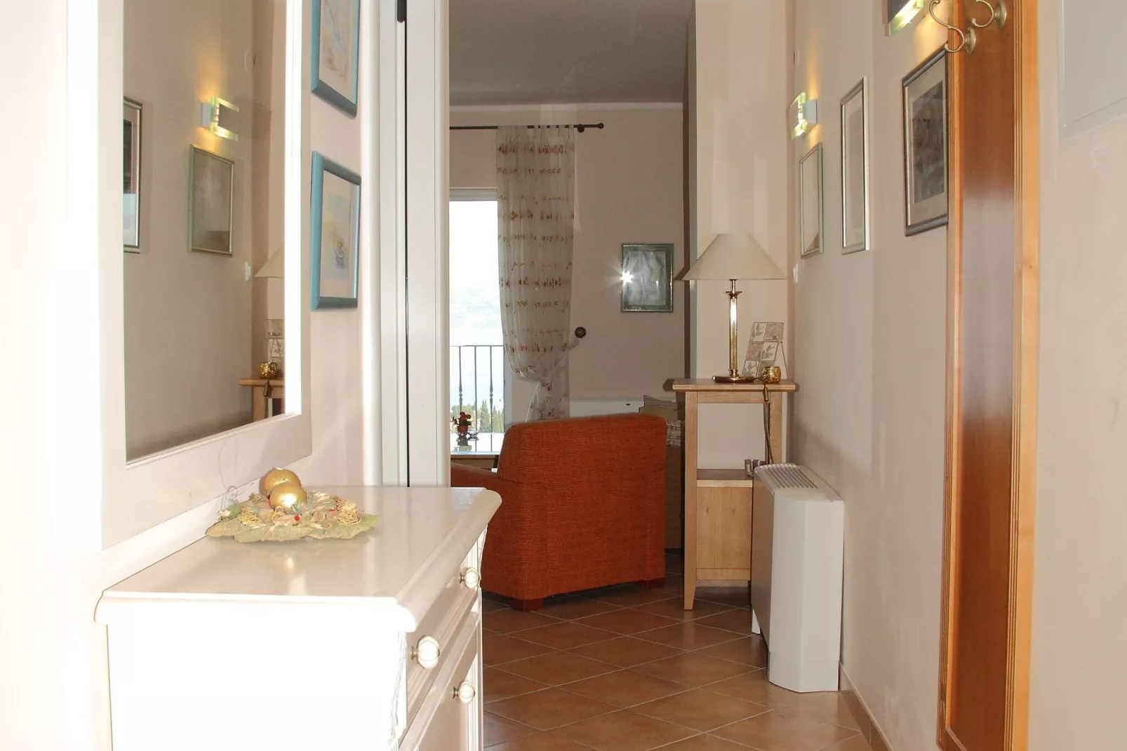 Villa Alegria Cavtat - One Bedroom Apartment with Balcony and Sea View (Apartment A)-Binnen