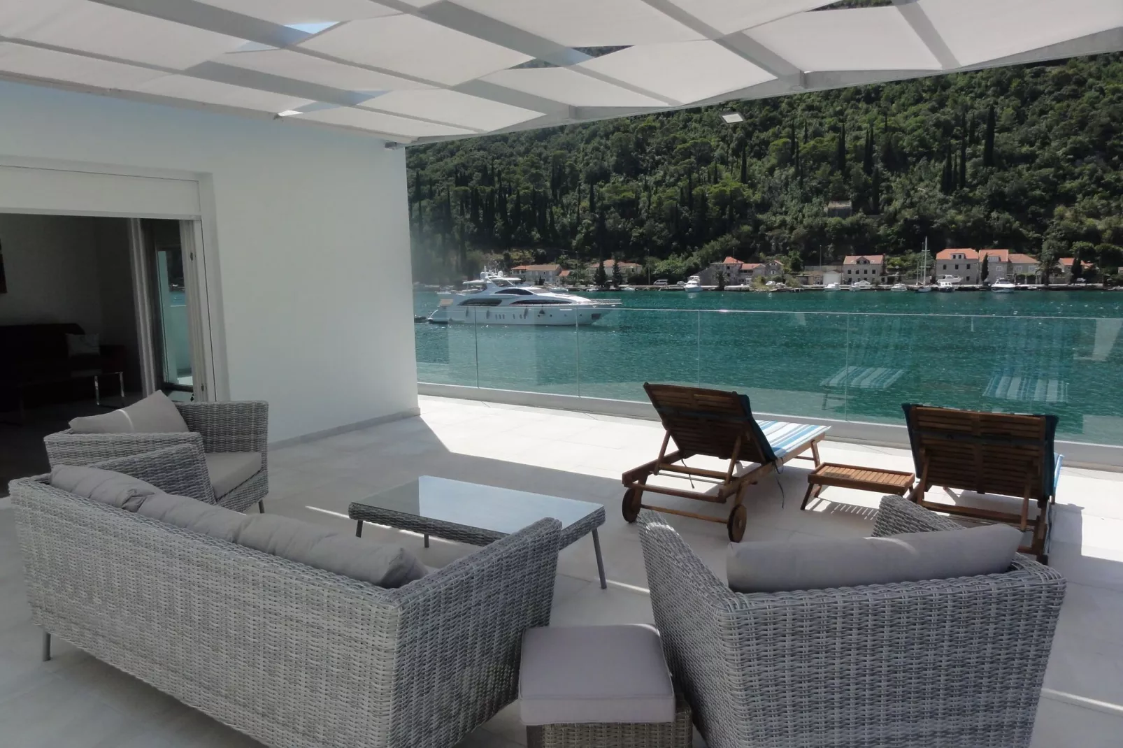 Villa Riva - Five Bedroom Villa with Pool and Sea View-Terras