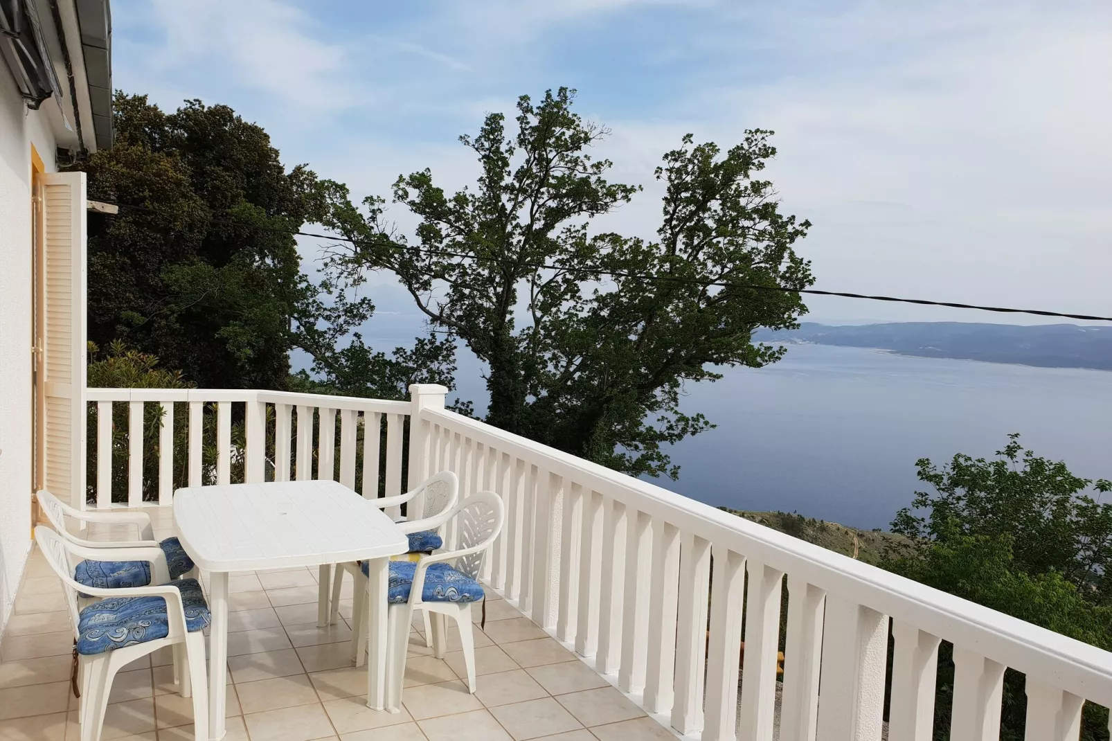 Grand Terrace Sea View Apartment (ST)- Two Bedroom Apartment with Sea View-Buitenlucht