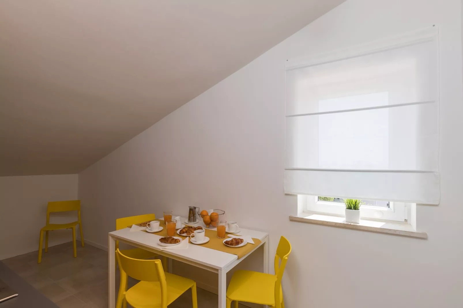 Romance Apartments Dubrovnik - One Bedroom Apartment with Patio (R3)-Eetkamer