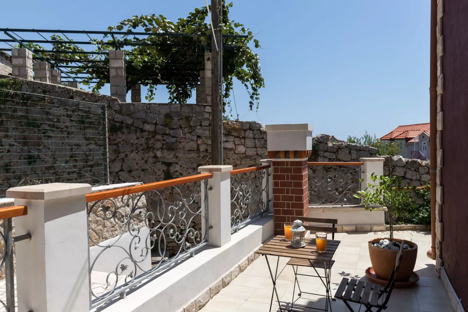 Romance Apartments Dubrovnik - One Bedroom Apartment with Patio (R3)-Terras