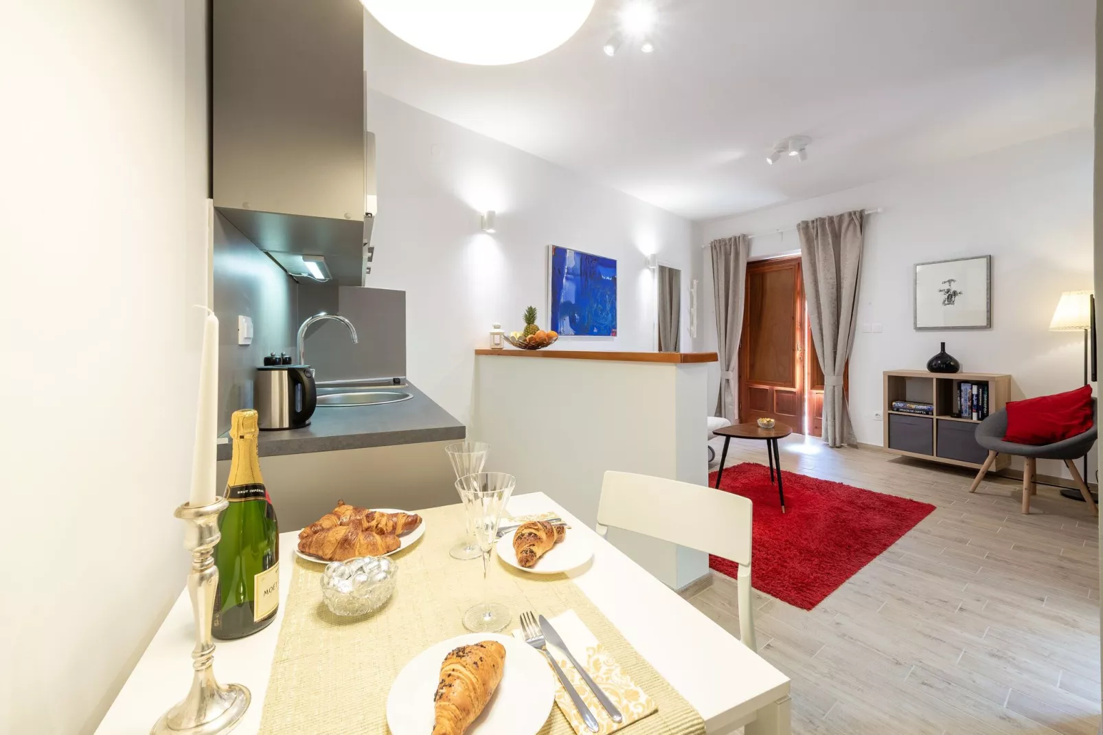 Romance Apartments Dubrovnik - One Bedroom Apartment with Terrace (R1)-Eetkamer