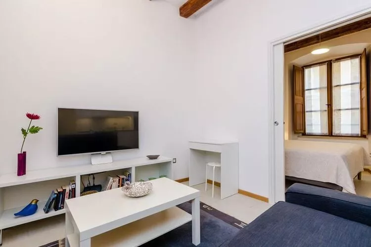 Zelenci Apartments - Comfort One-Bedroom Apartment with City View (Zelenci 2)-Woonkamer