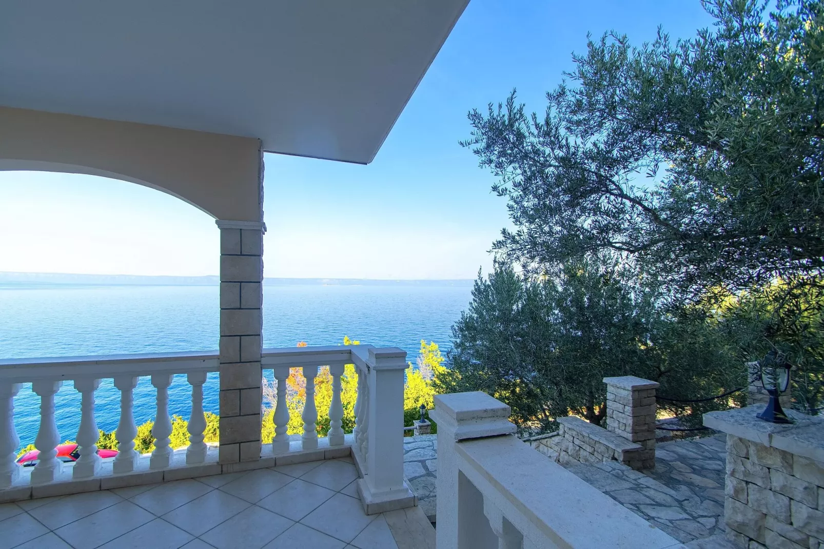 House Green Side Sunset- Four Bedroom House with Pool and Sea View