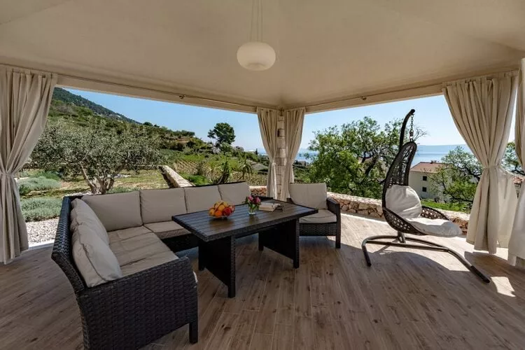 Villa Blue Sky - Three Bedroom Villa with Pool-Terras