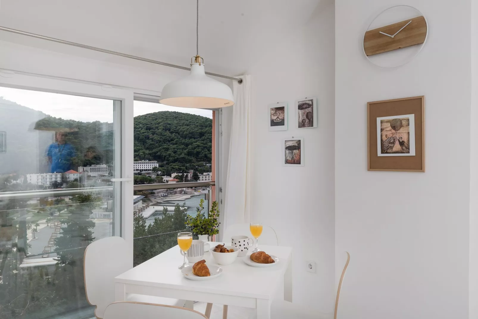 Cozy Dubrovnik Apartment - One-Bedroom Apartment with Sea View