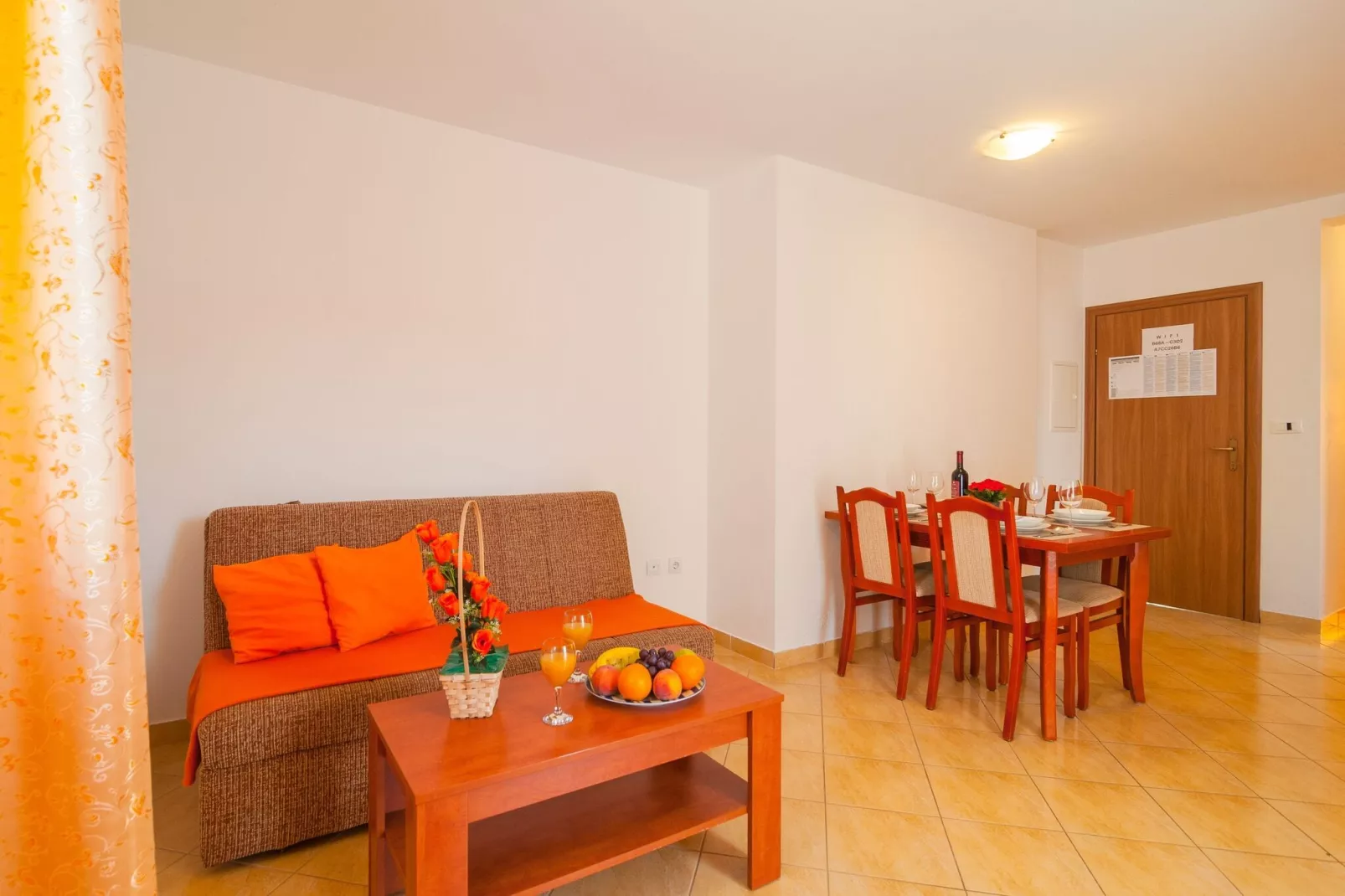 Apartments Island Beat - Two Bedroom Apartment with Balcony (A9) (prizemlje)(ST)