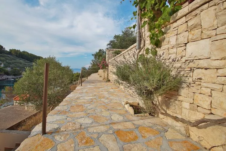 Stone House Mia - Two Bedroom Stone House with Terrace and Sea View