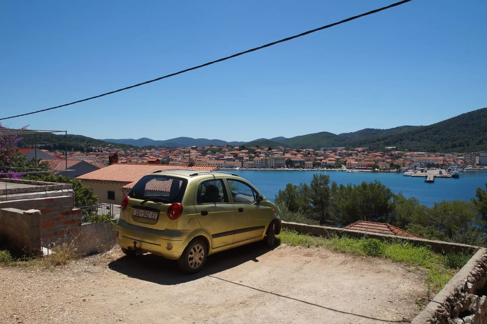 Seafront Apartment Dana - Two Bedroom Apartment with Terrace and Sea View-Parkeerplaats