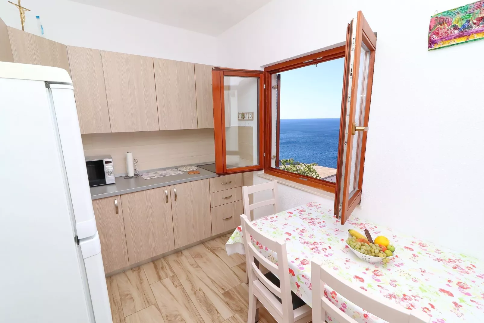 Seaside Apartments Hrkać - Comfort One Bedroom Apartment with Terrace and Sea View 1-Binnen