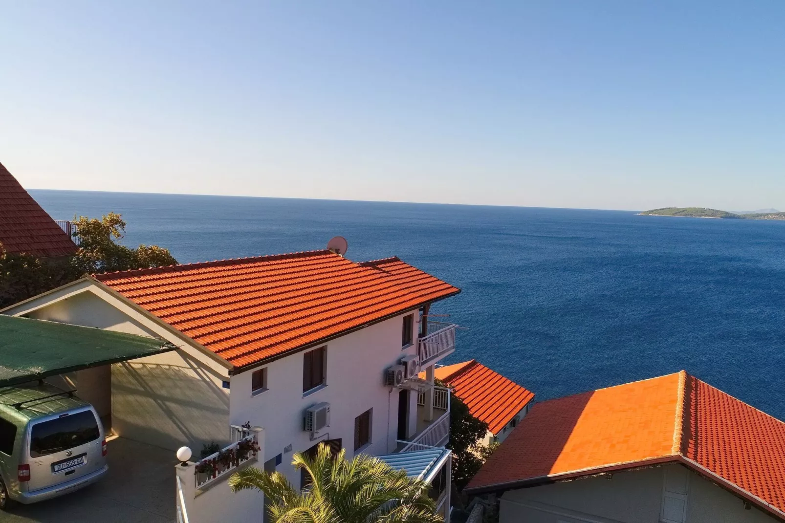 Seaside Apartments Hrkać - Comfort One Bedroom Apartment with Terrace and Sea View 1