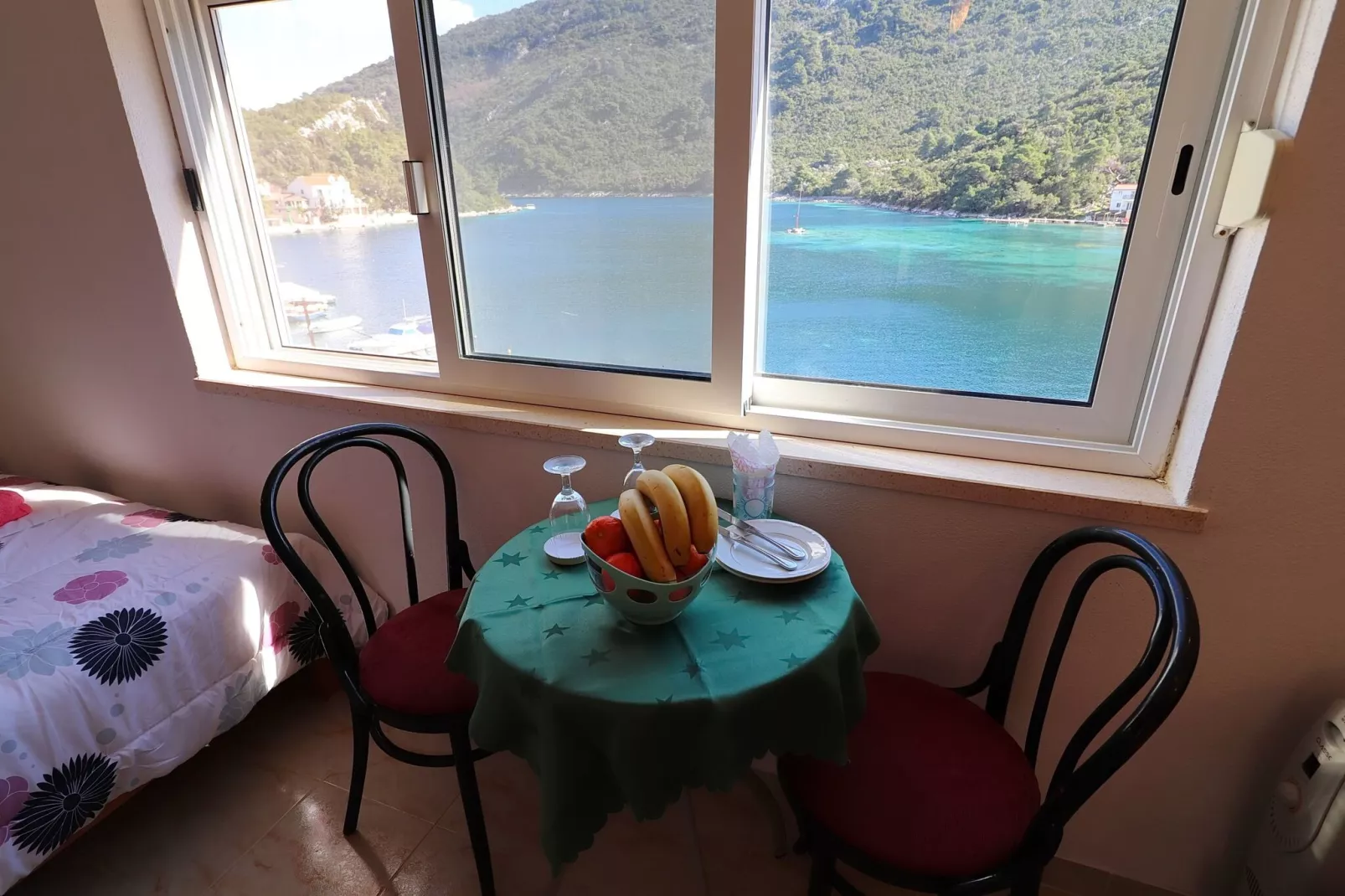 Apartments Belin Mljet - Studio Apartment with Terrace and Sea View-Eetkamer