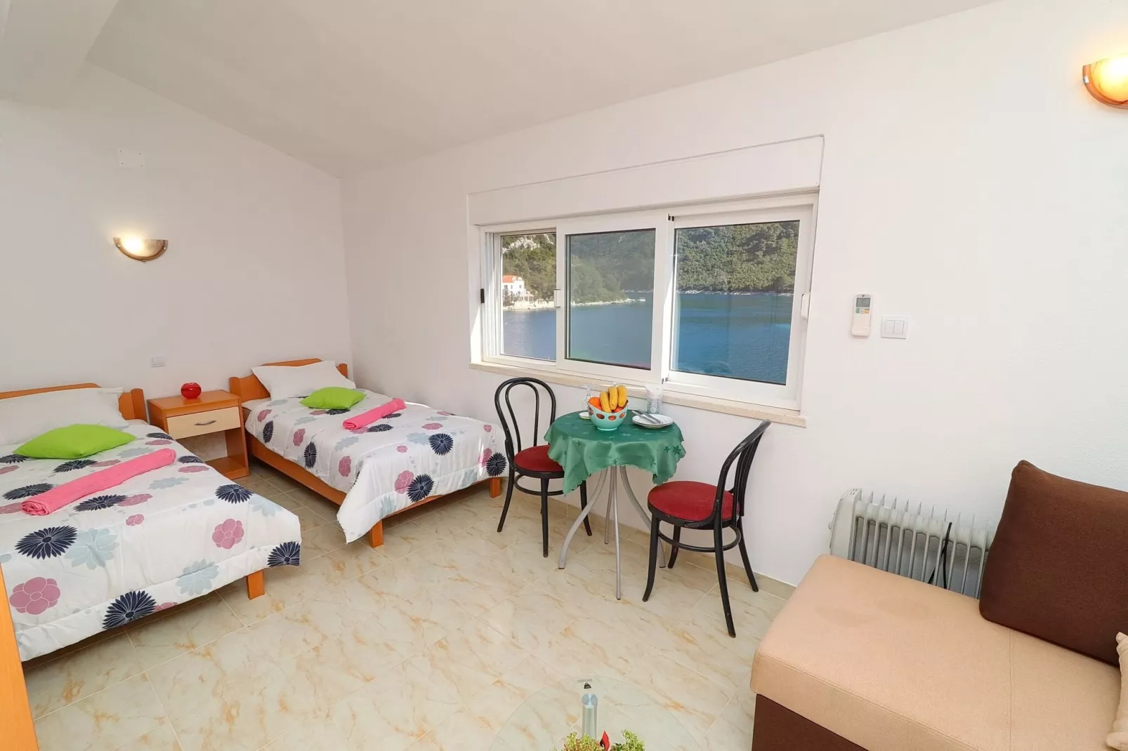 Apartment Belin Mljet - One Bedroom Apartment with Terrace and Sea View-Slaapkamer