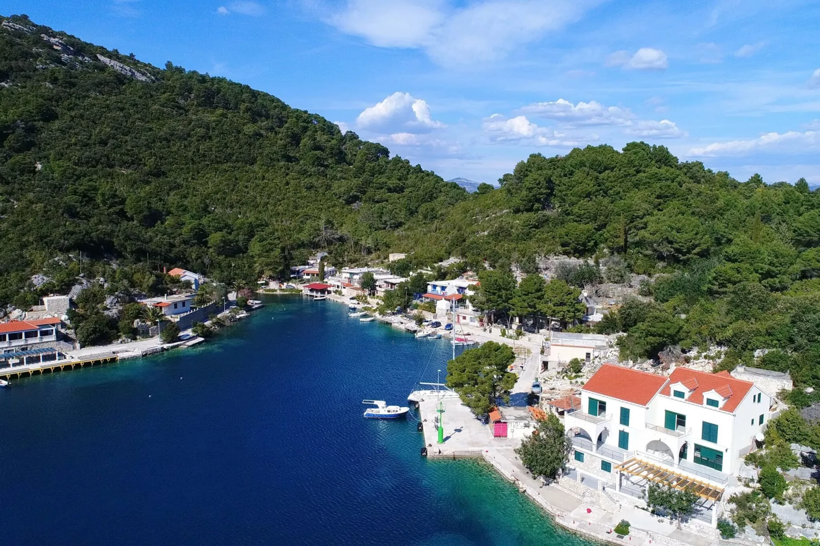 Apartment Belin Mljet - One Bedroom Apartment with Terrace and Sea View-Buitenlucht