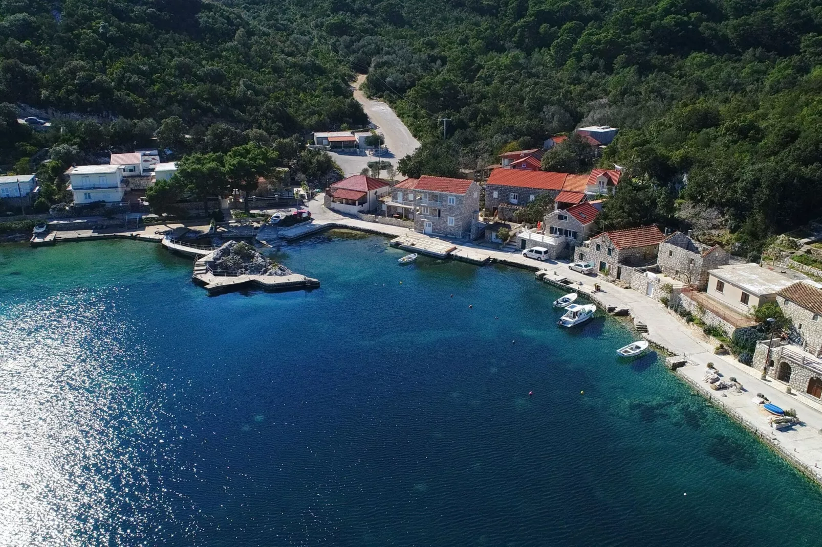 Apartment Belin Mljet - One Bedroom Apartment with Terrace and Sea View-Uitzicht