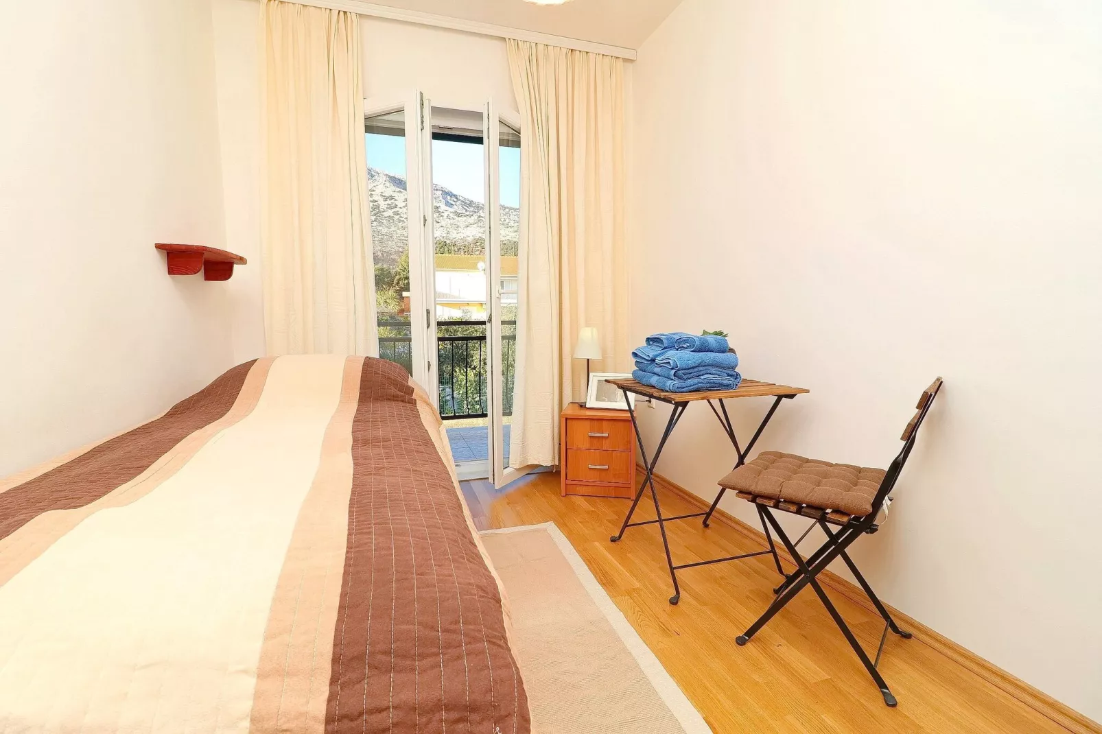 Apartments Trstenica-Two Bedroom Apartment with Balcony ( E )-Binnen