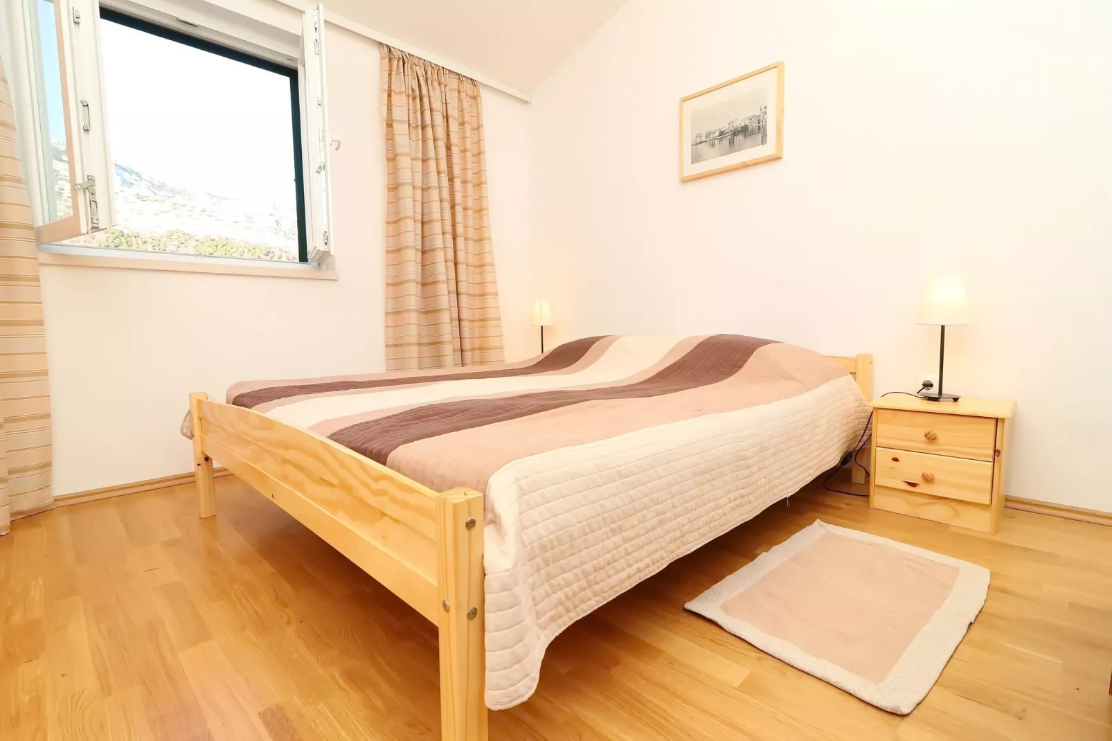 Apartments Trstenica-Comfort One Bedroom Apartment with Balcony ( F )-Slaapkamer