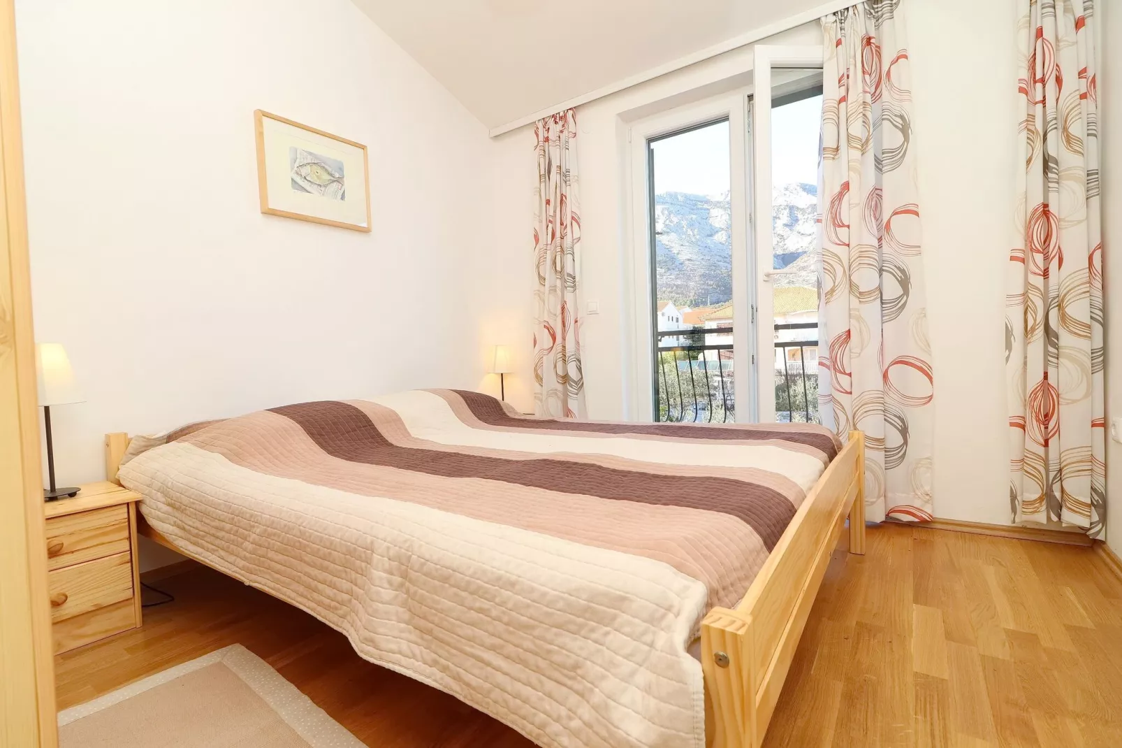 Apartments Trstenica-Standard Two Bedroom Apartment with Balcony and Sea View ( H )-Slaapkamer