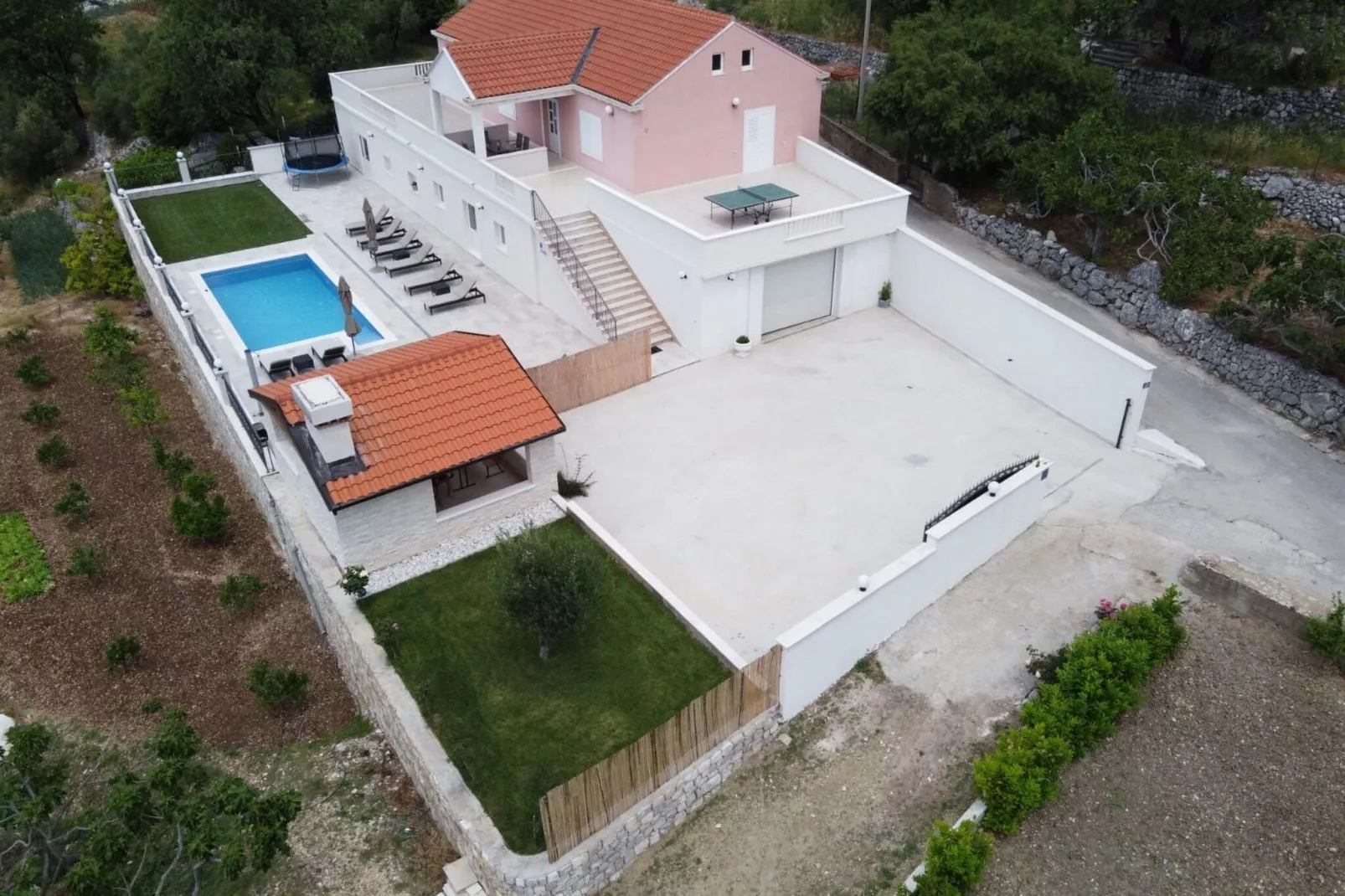 Villa Dragić- Four Bedroom Villa with Swimming Pool, Terrace and Sea View-Uitzicht