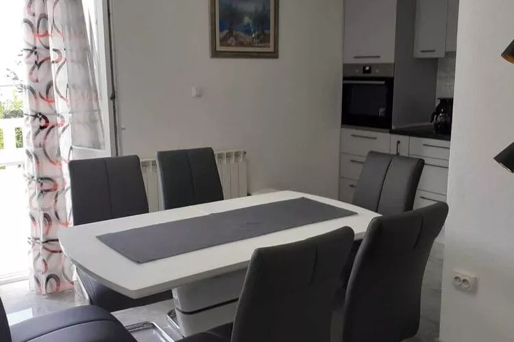 Apartments Seagull - Two Bedroom Apartment with Balcony (Grozdana)