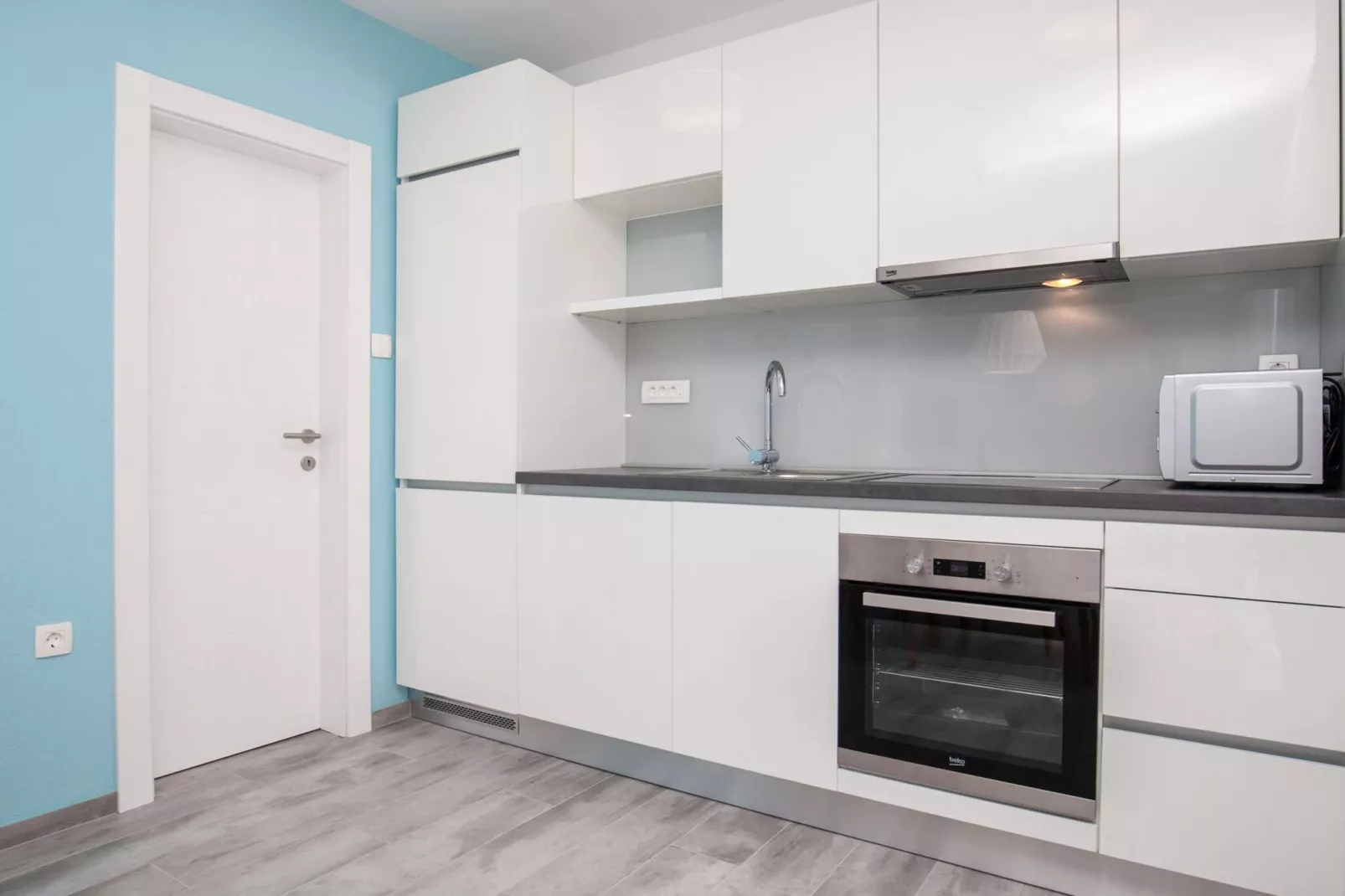 Apartments Dva Galeba - Standard One Bedroom Apartment with Terrace  (101)-Keuken