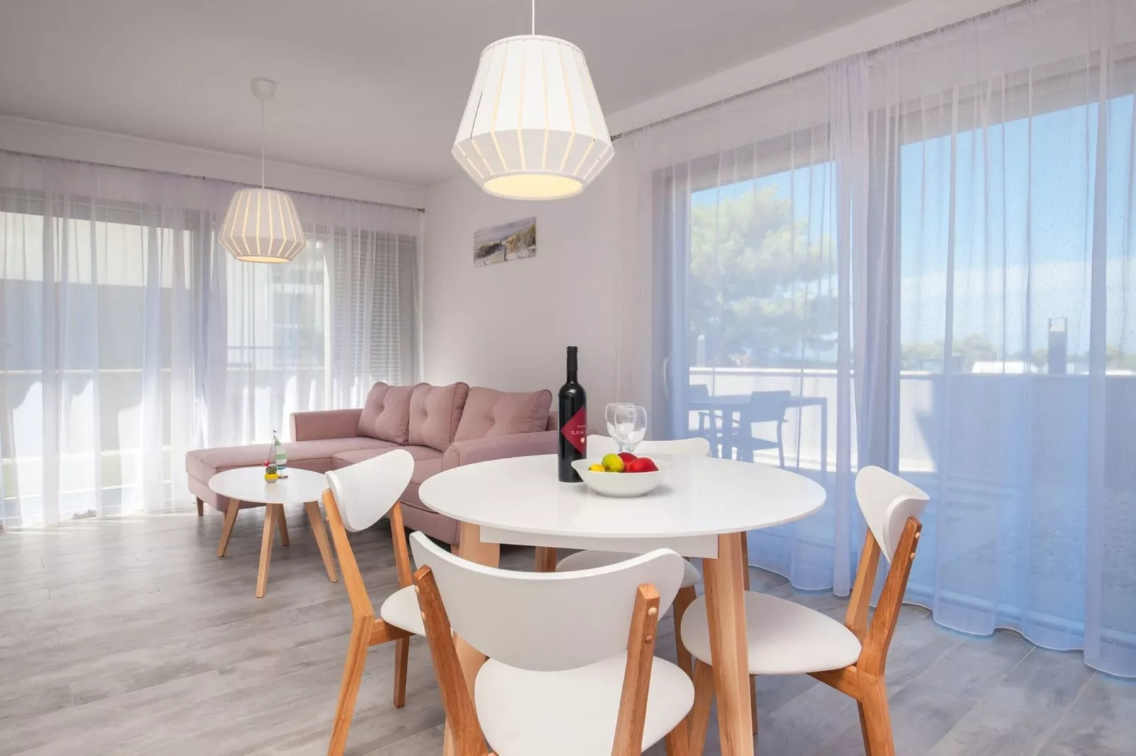 Apartments Dva Galeba - One Bedroom Apartment with Terrace (102)