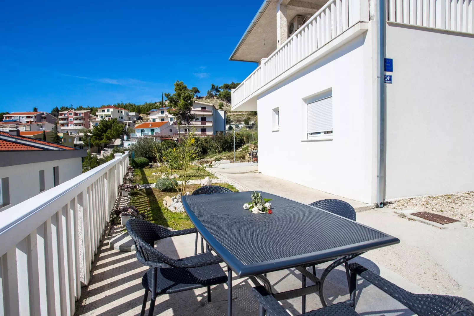 Apartments Magdales - Two Bedroom Apartment with Balcony A1-Terras