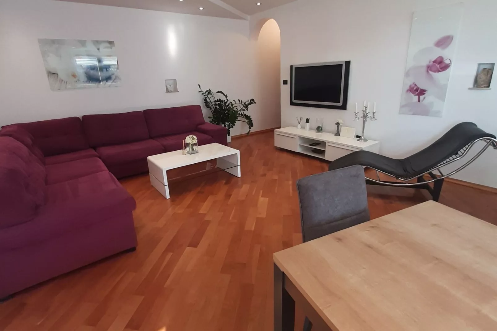 Apartment The Big Chill - Three Bedroom Apartment with Terrace, Balcony and Jacuzzi