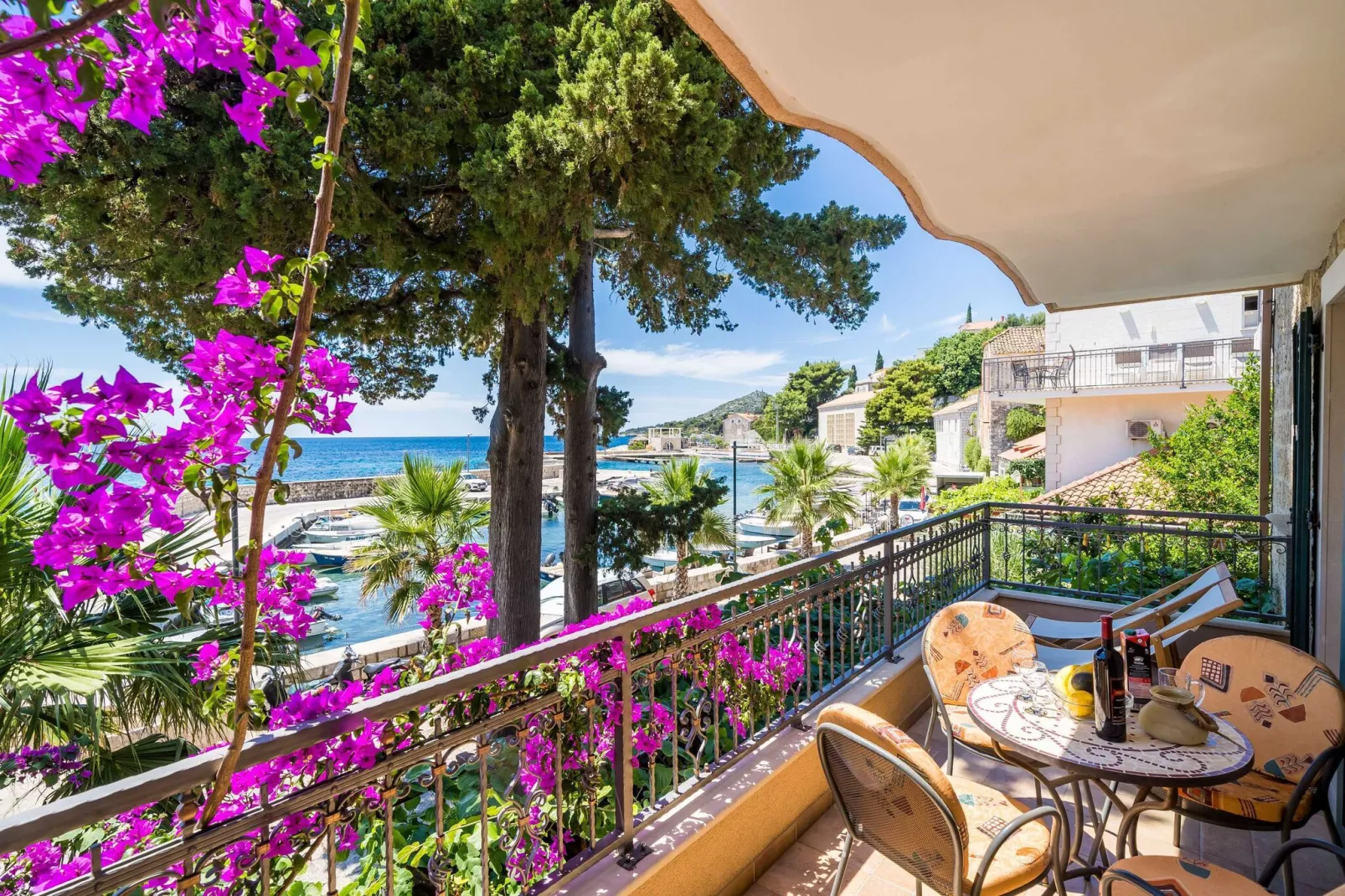 Apartment Villa Palma- Two Bedroom Apartment with Terrace and Sea View ( Apartman 4)-Terras