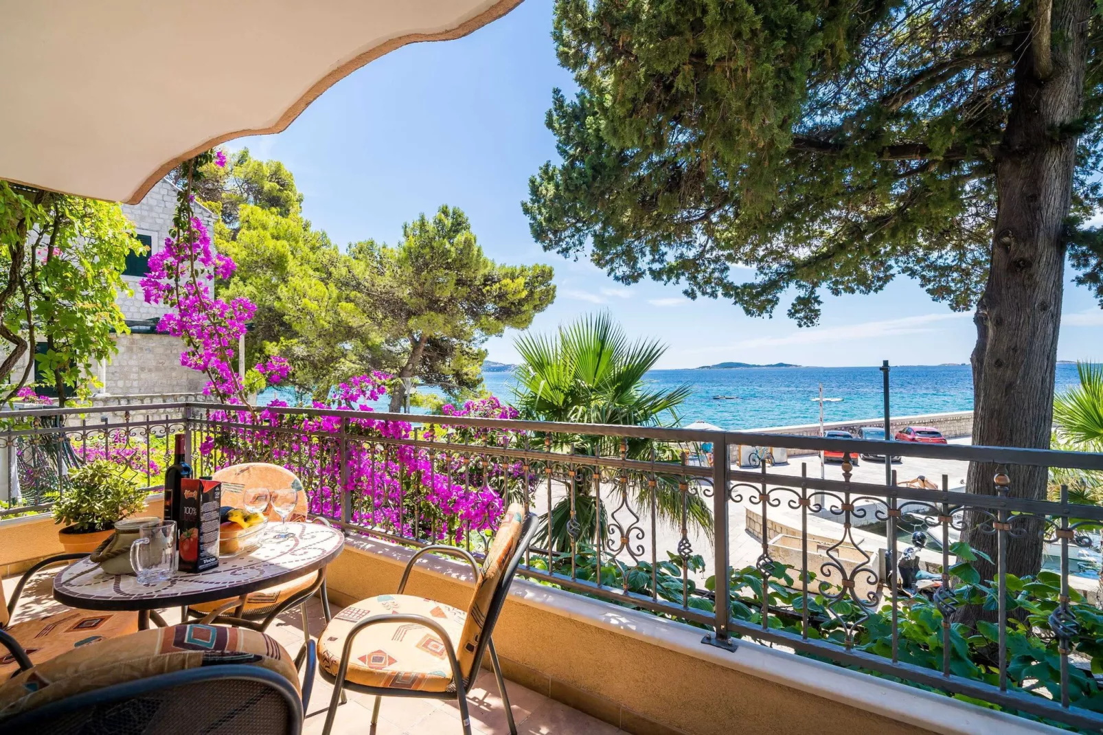 Apartment Villa Palma- Two Bedroom Apartment with Terrace and Sea View ( Apartman 4)-Terras