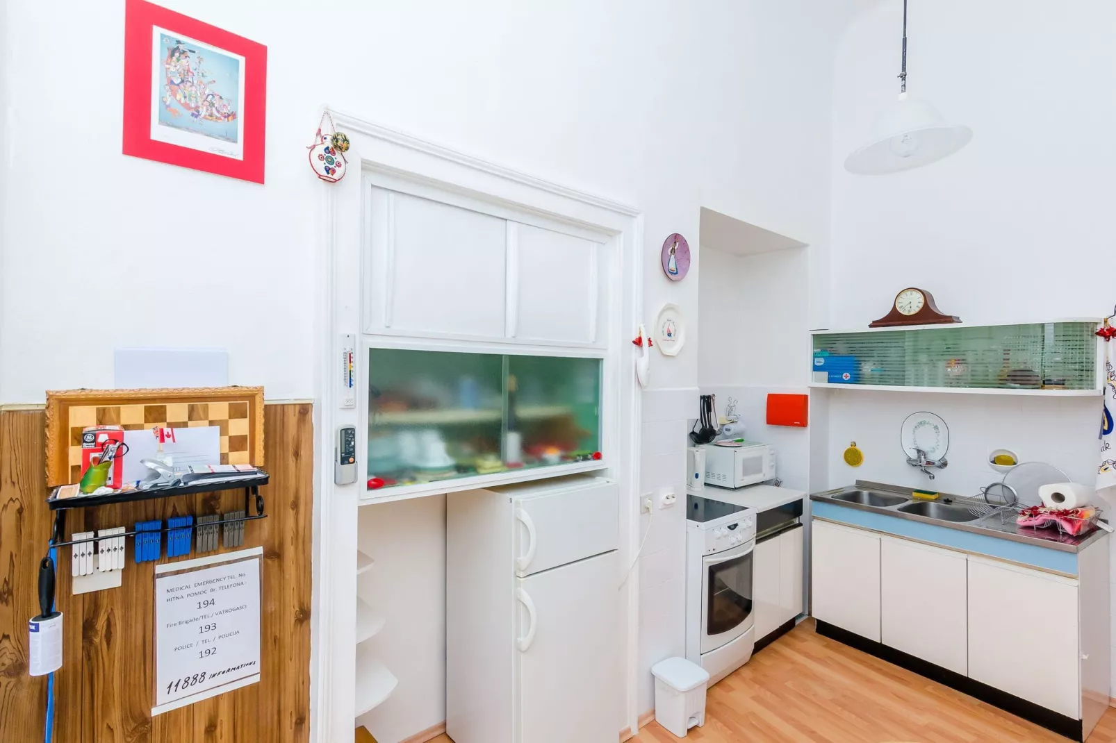 Three Stars Downtown Apartment - Two-Bedroom Apartment-Keuken