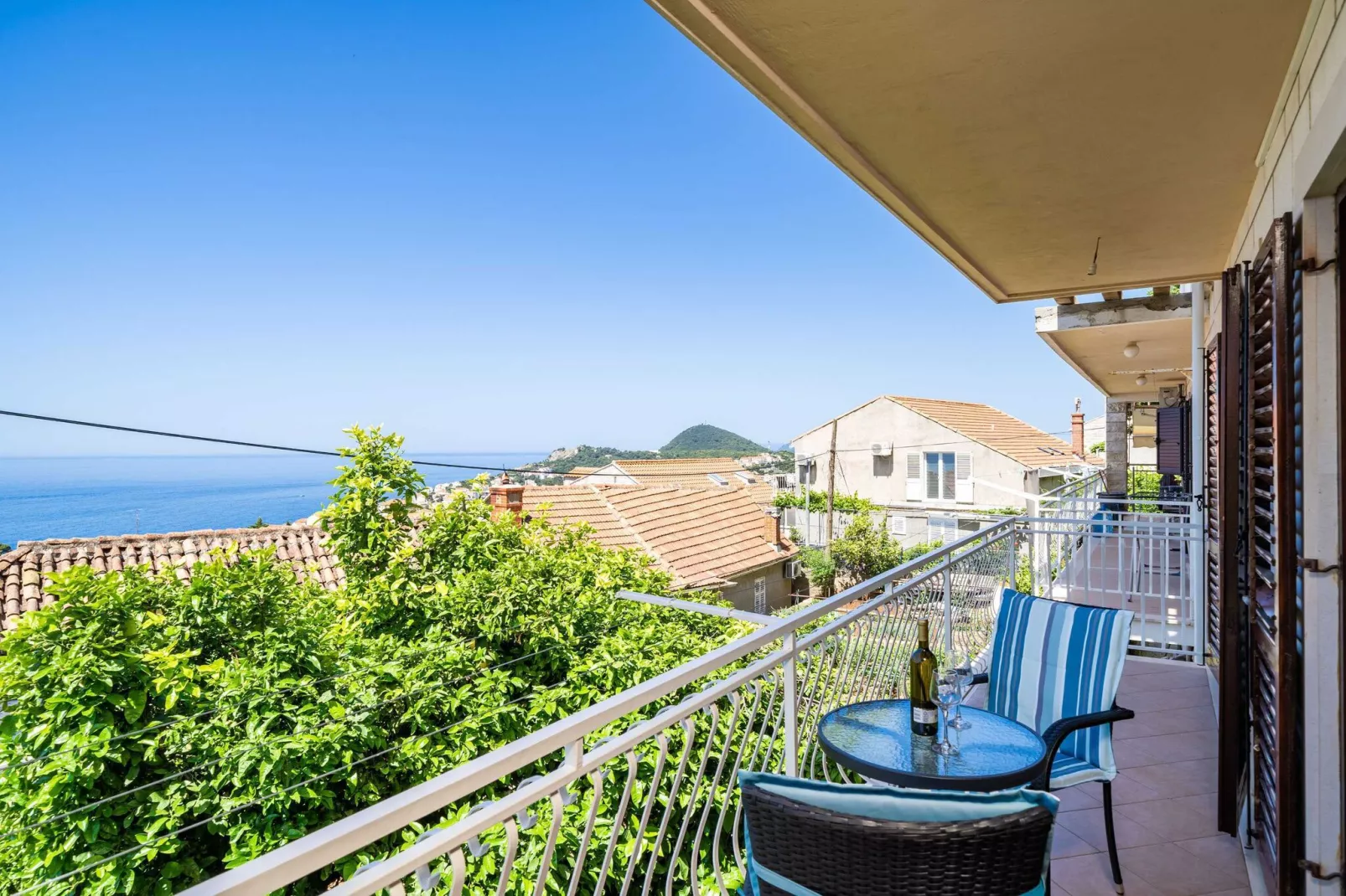 Apartments Stella - Three-Bedroom Apartment with Balcony and Terrace-Terrasbalkon