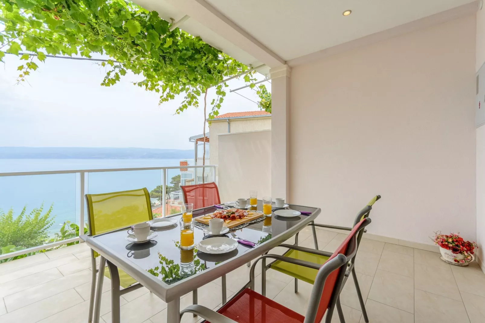 Apartments Hope (Dugi Rat) - Comfort OneBedroom Apartment with Terrace and Sea View (A1)