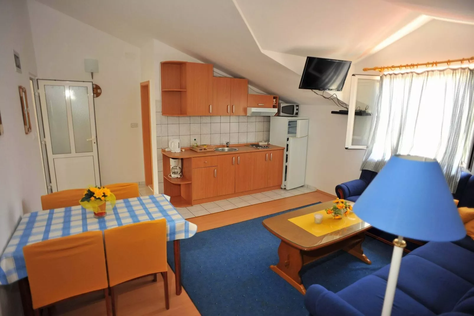 Villa Anni-One Bedroom Apartment ( A3)-Eetkamer