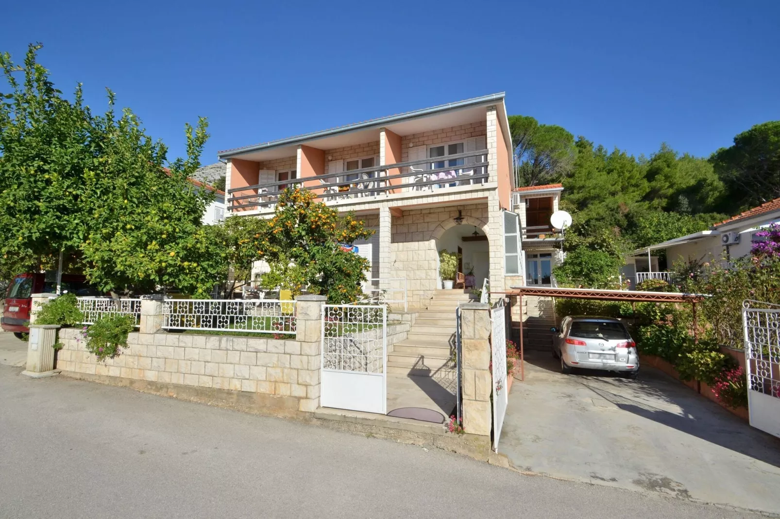 LaidBack Apartments - Standard One Bedroom Apartment with Balcony and Sea View (Azur)-Buitenlucht