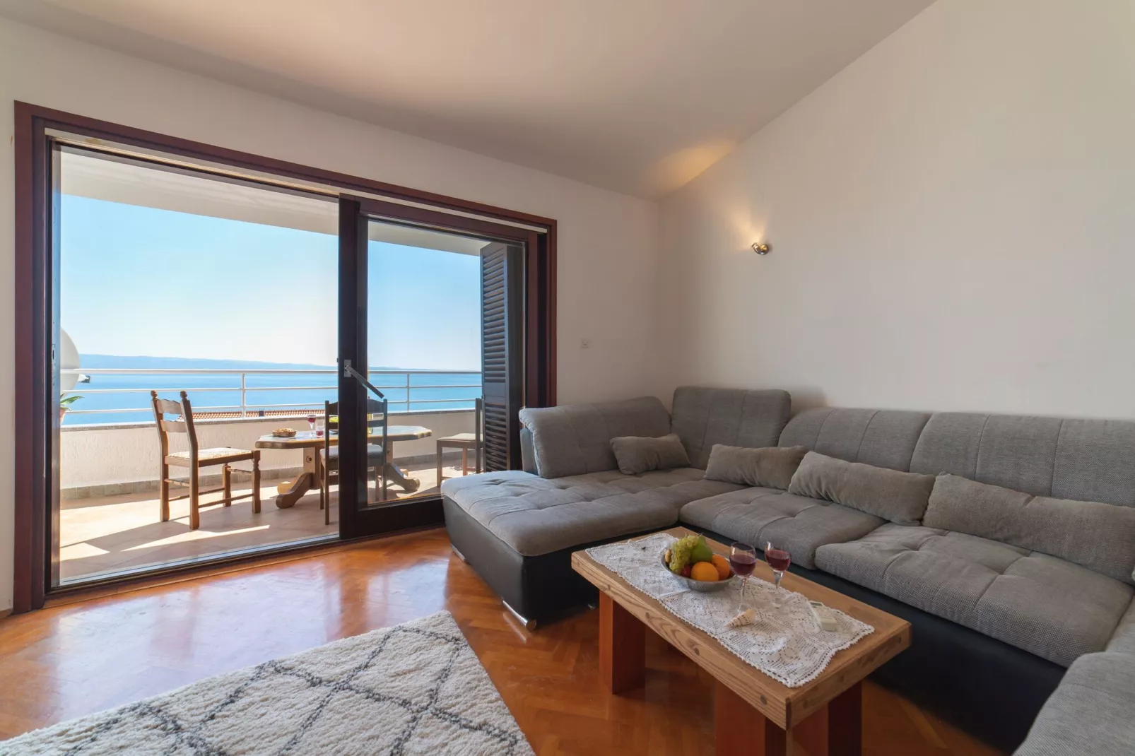 Apartments Sunrise ( Duilovo ) -Superior Three Bedroom Apartment with Sea View Terrace-Woonkamer