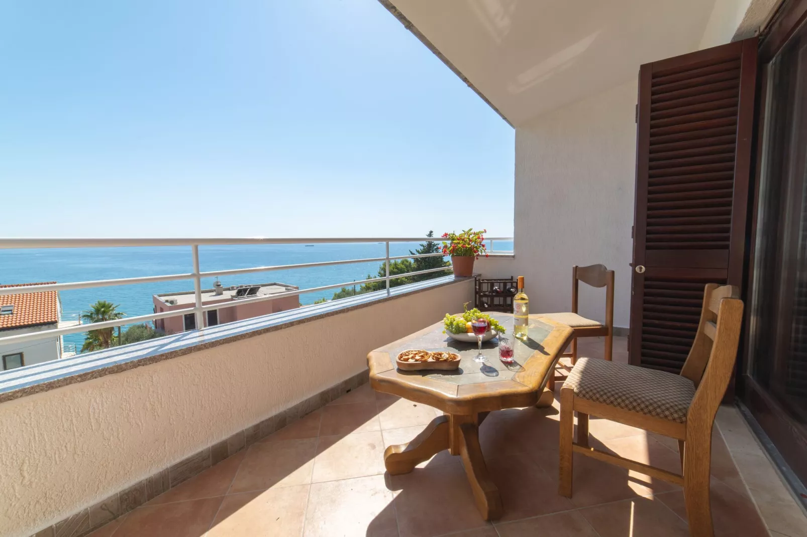 Apartments Sunrise ( Duilovo ) -Superior Three Bedroom Apartment with Sea View Terrace-Terras