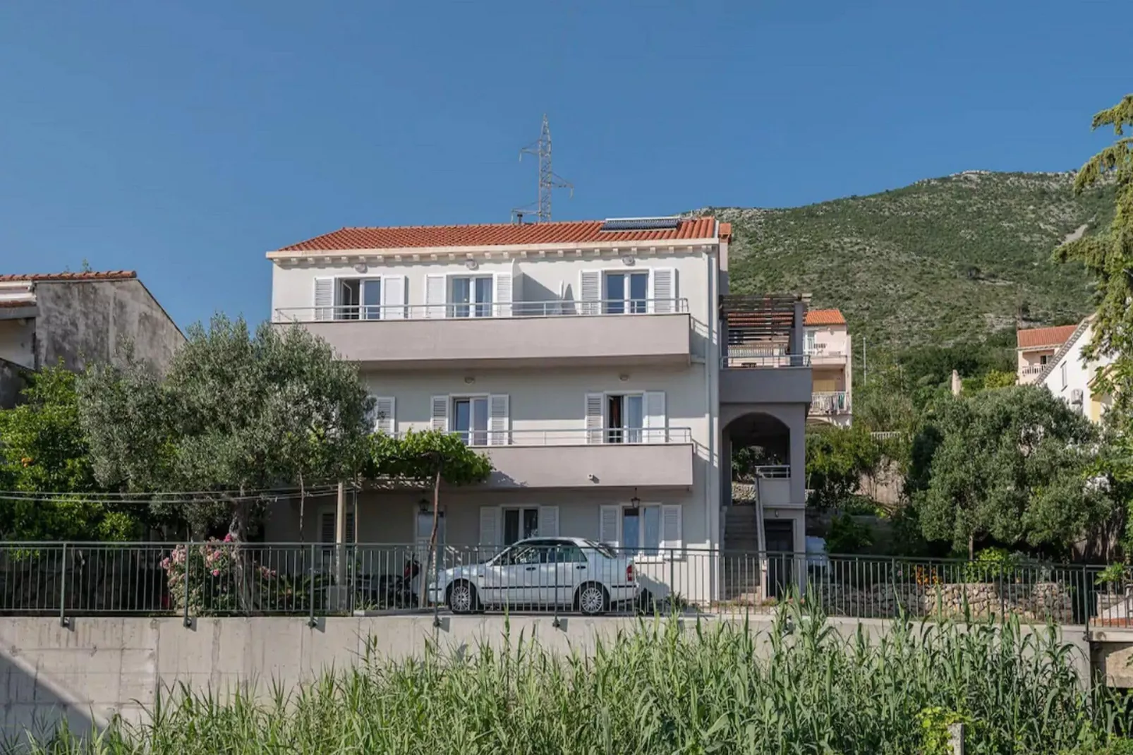 Apartment Dolce -  Two Bedroom Apartment with Balcony and Sea View-Buitenlucht