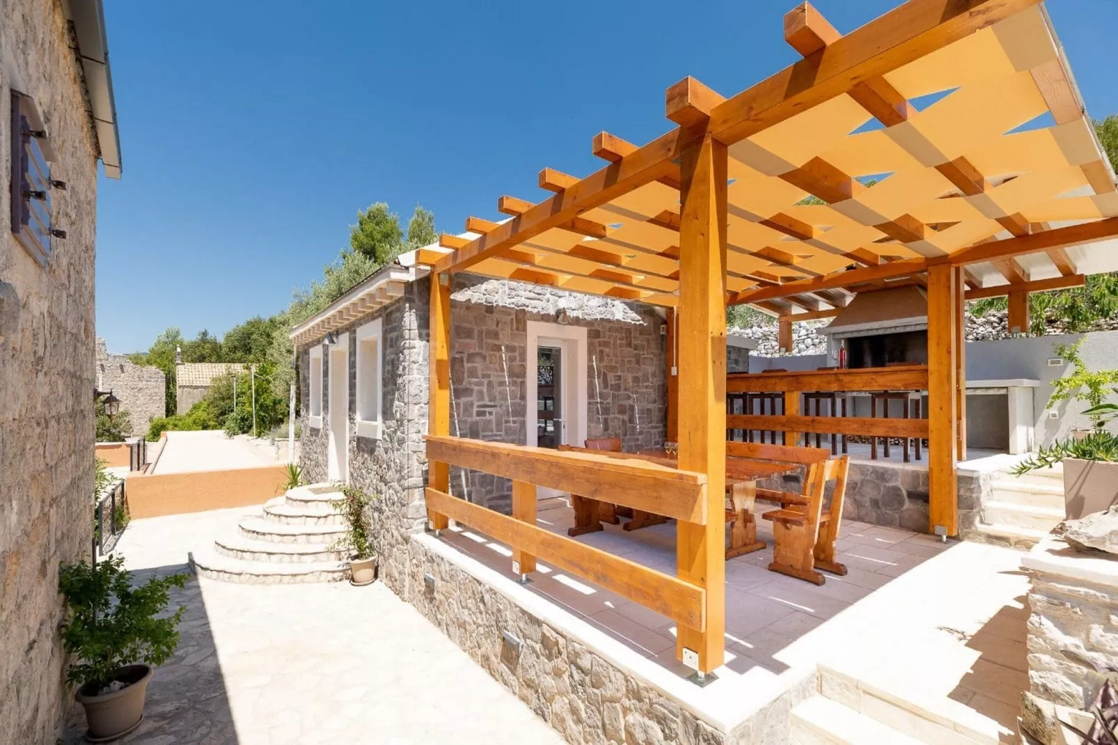 Stone House Prapatna-Two Bedroom Holiday Home with Swimming Pool-Terras