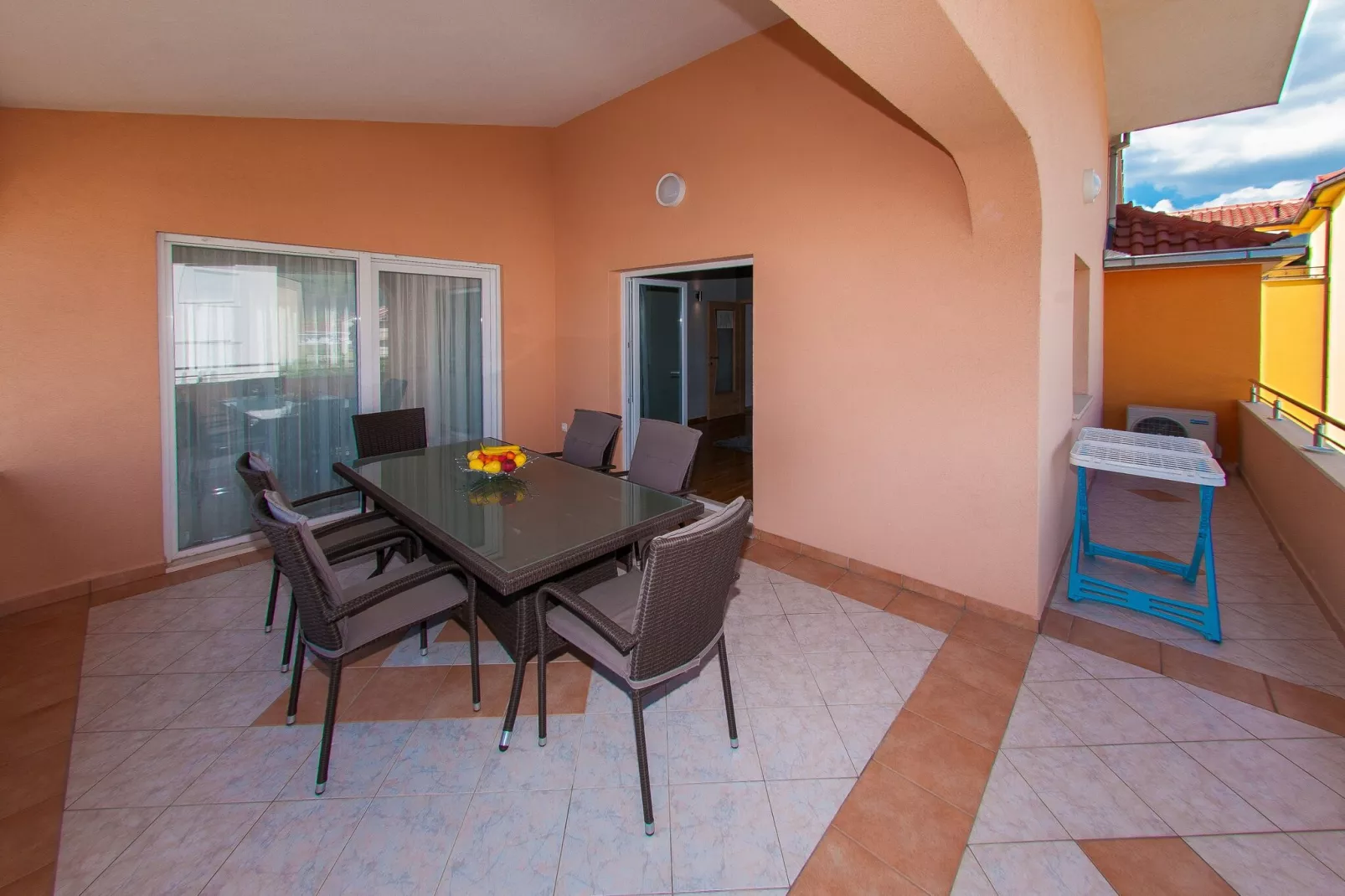 Apartments Anita-Luxury Three Bedroom Apartment with Terrace