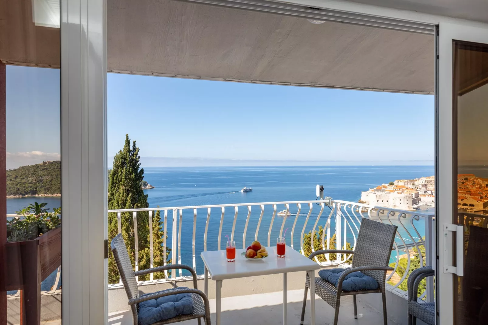 Apartment Agneza - One bedroom apartment with terrace-Terras