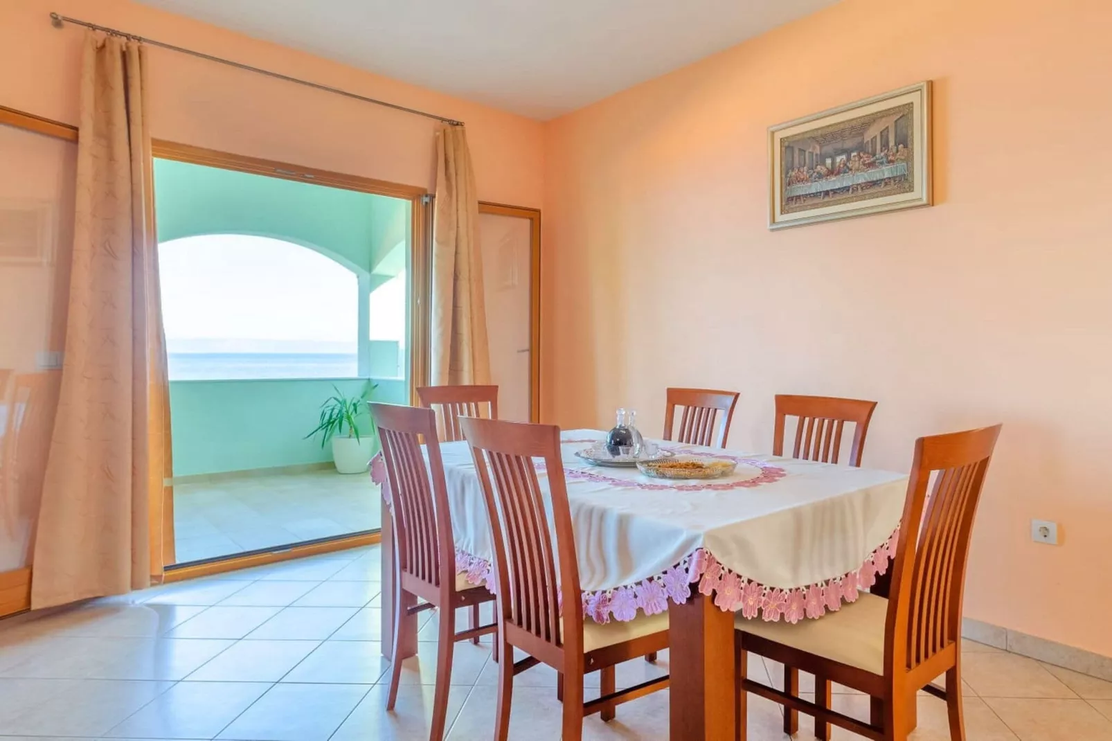 Seafront Holiday Home Marija-Three Bedroom Holiday Home with Sea View-Eetkamer