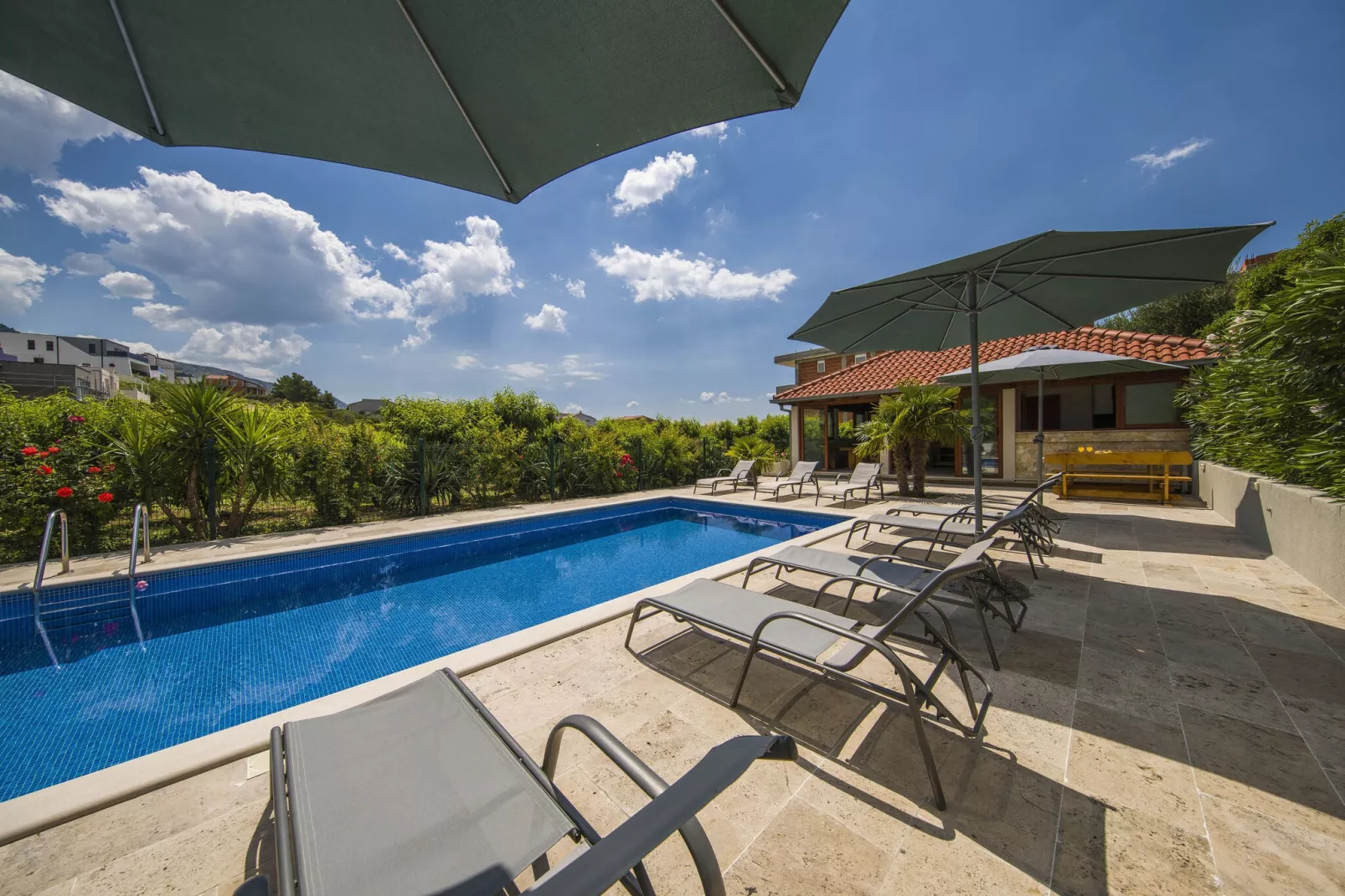 Villa Dvori Viškovi-Seven Bedroom Villa with Swimming Pool-Zwembad