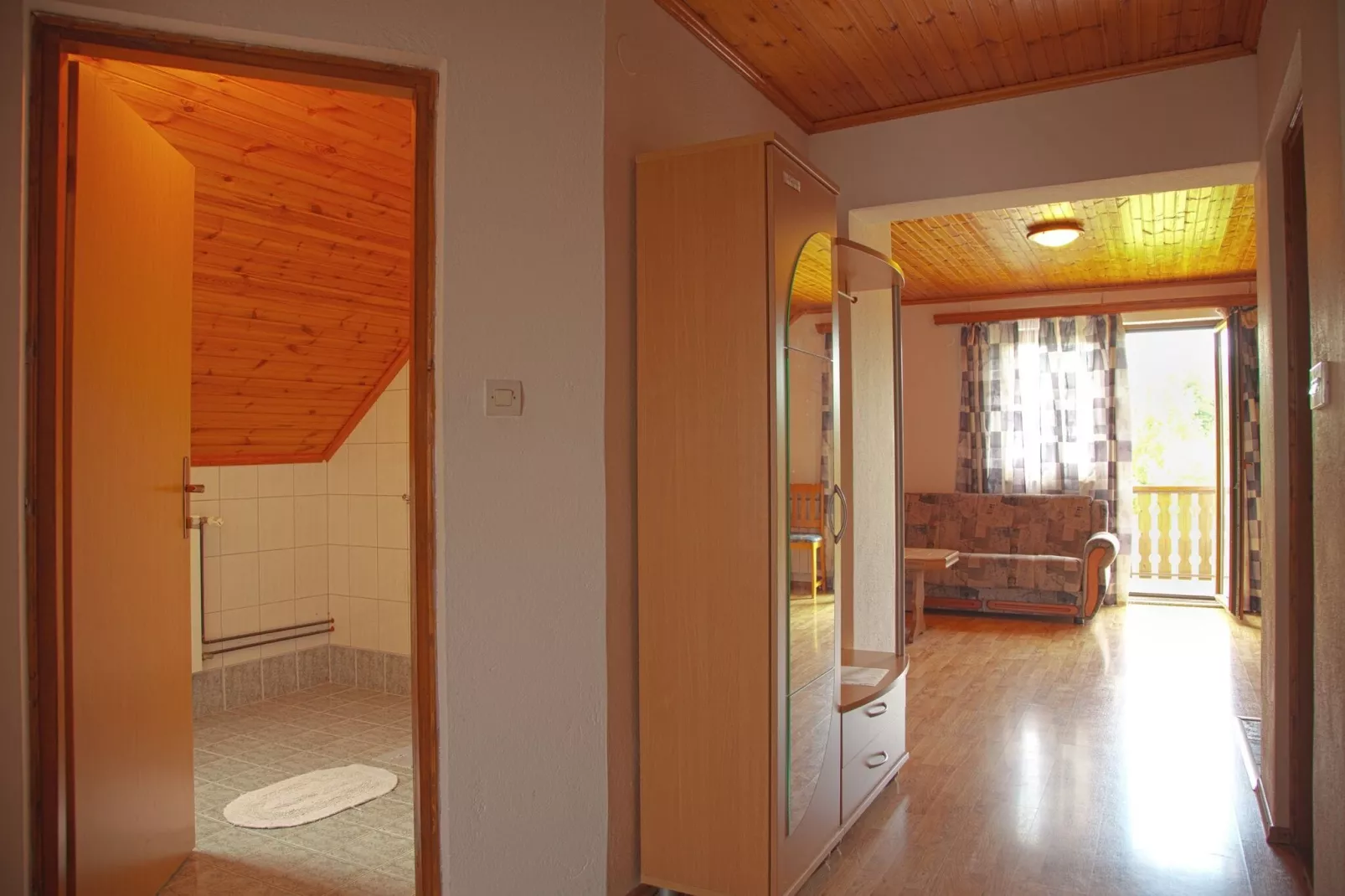 Guesthouse Žafran- Two Bedroom Apartment-Binnen