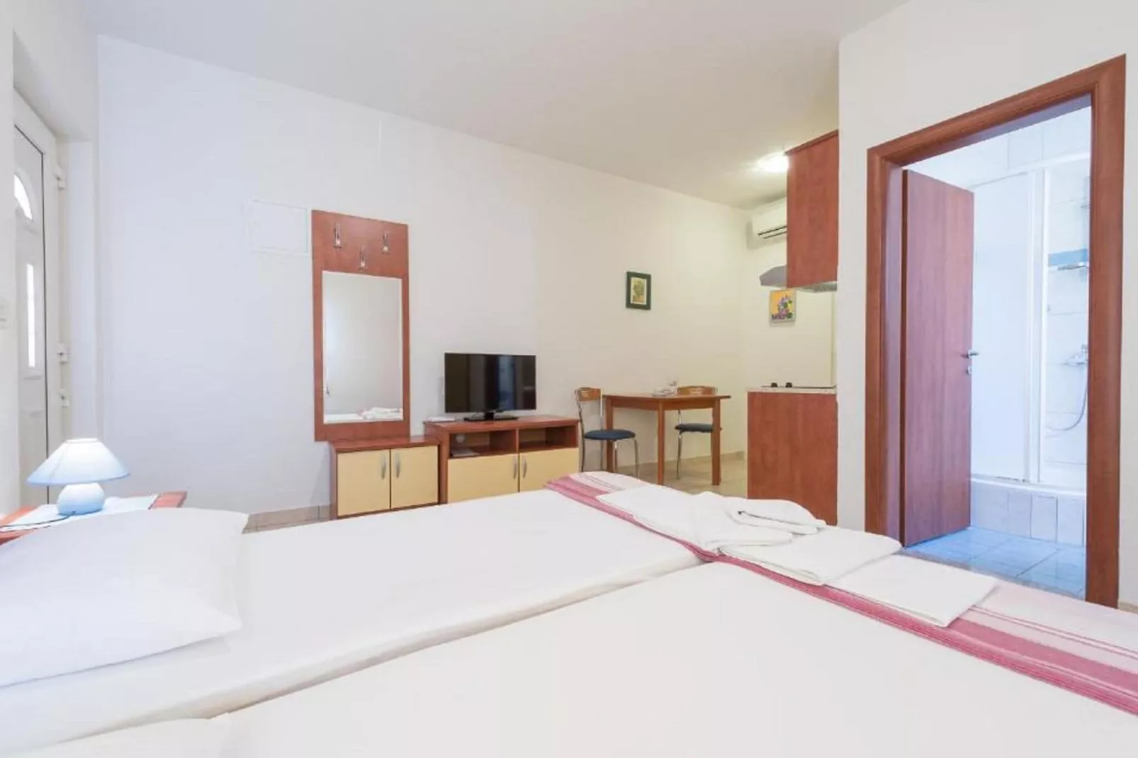 Villa Borna Apartments - Deluxe Studio Apartment (2 Adults) - br. 3-Binnen