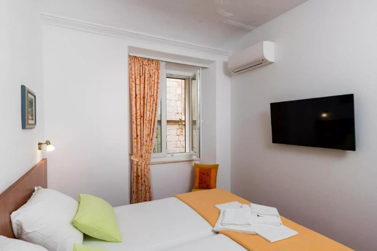 Anima Mea Cozy Apartment - Superior One Bedroom Apartment-Slaapkamer