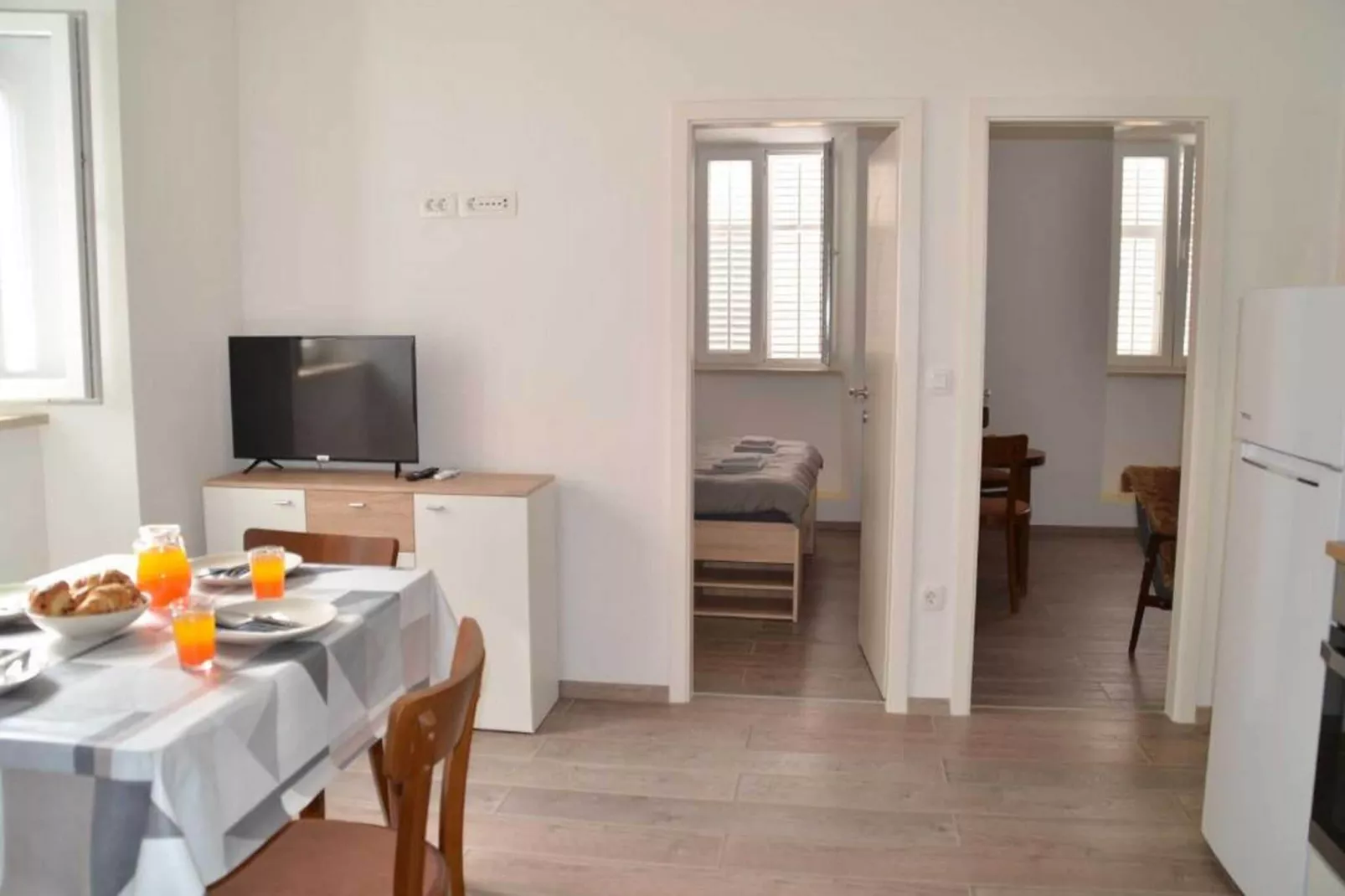 PK Apartments - Dubrovnik - Two Bedroom Apartment with city view 1-Binnen