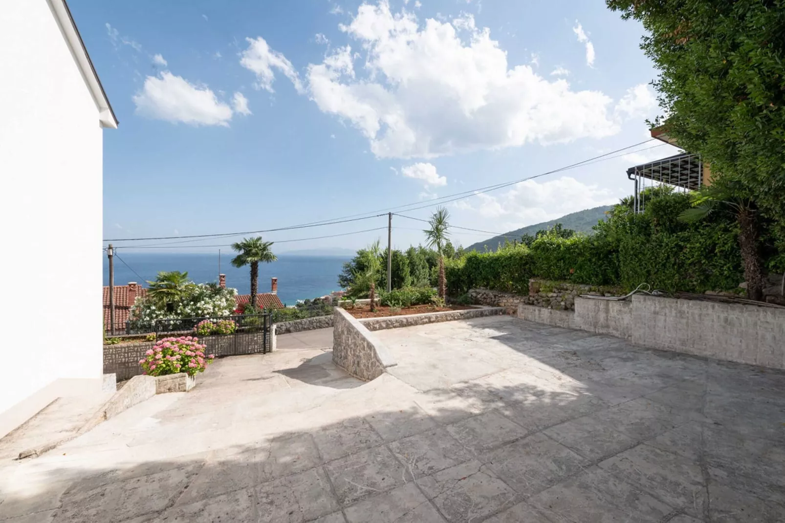 Apartment Sanja Opatija - Two bedroom apartment with Terrace and sea view-Buitenlucht