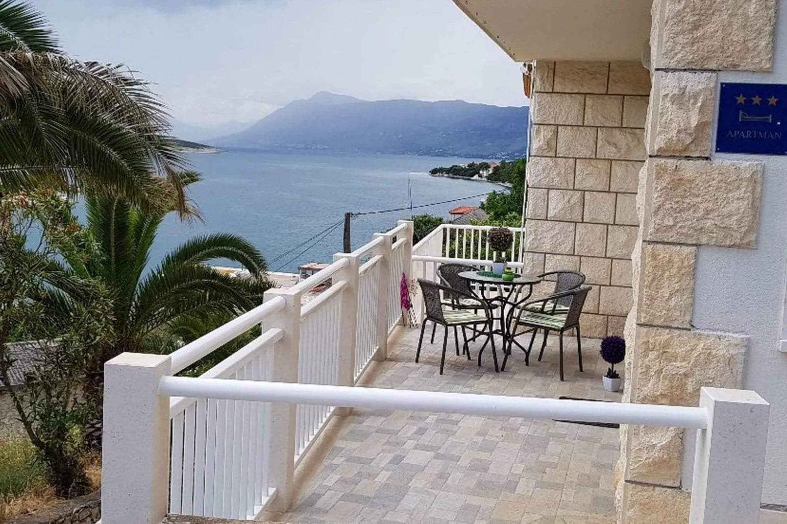 Apartments Snjezana - One bedroom apartment with terrace and sea view-Terras