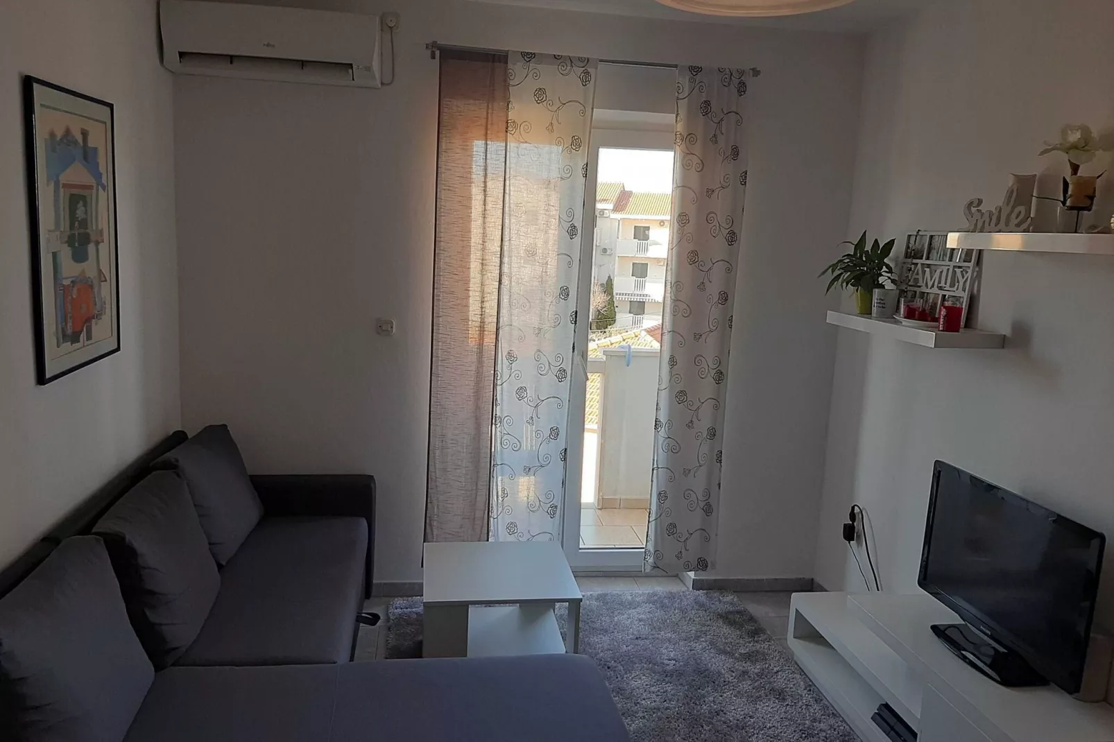 Apartment Cvita-Two Bedroom Apartment with Balcony and Sea View